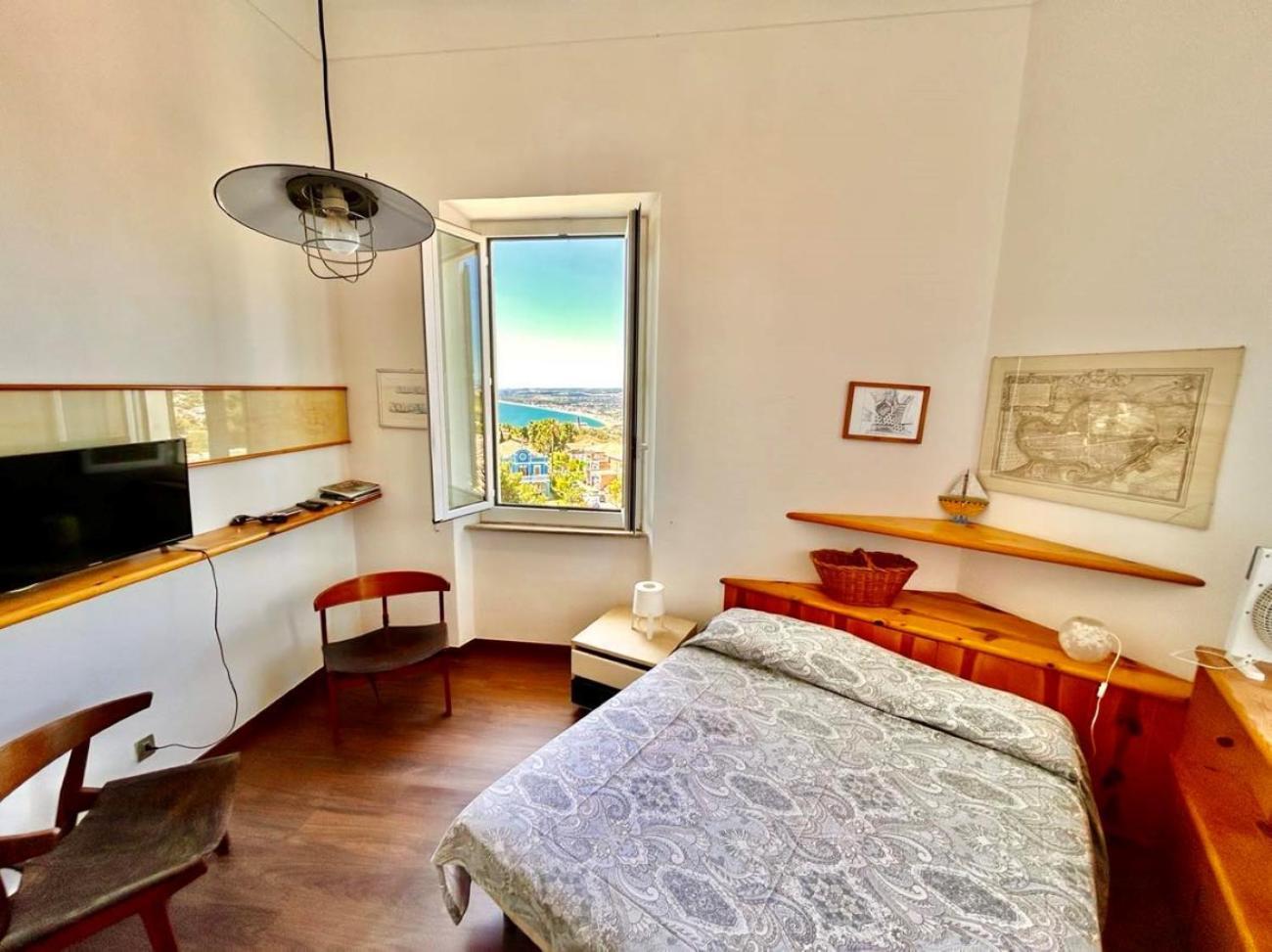 Apartament Paulis - Semiattico In Pieno Centro A Sirolo, Con Meravigliosa Vista Mare Zewnętrze zdjęcie